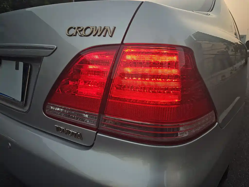 Toyota Crown 2007 — фото 21