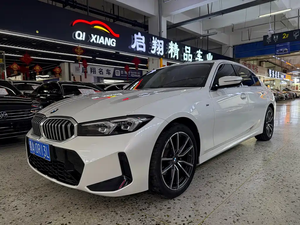 BMW 3 Series 2023 — фото 1
