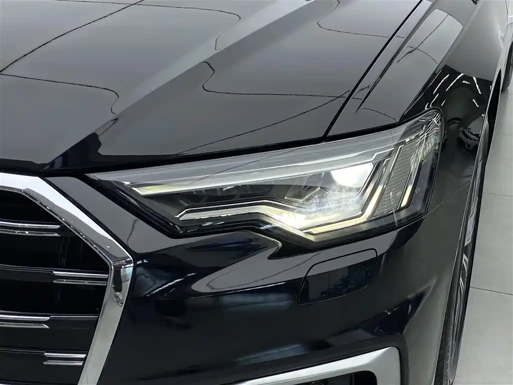Audi A6L 2022 — фото 32