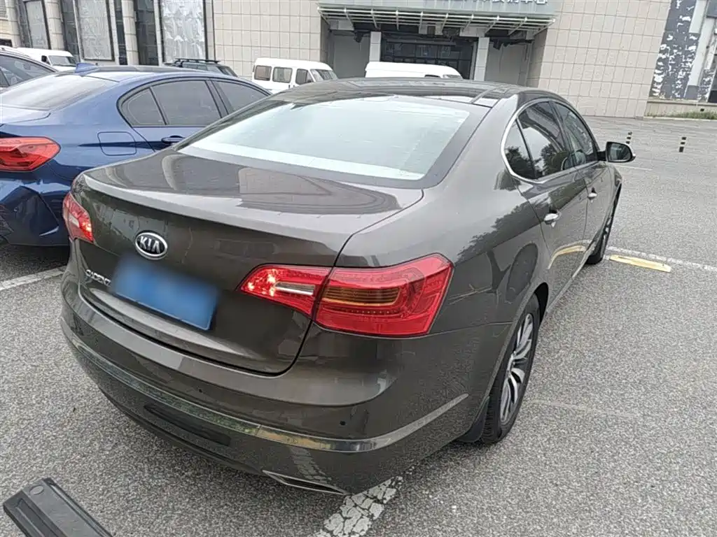 Kia Cadenza 2016 — фото 7