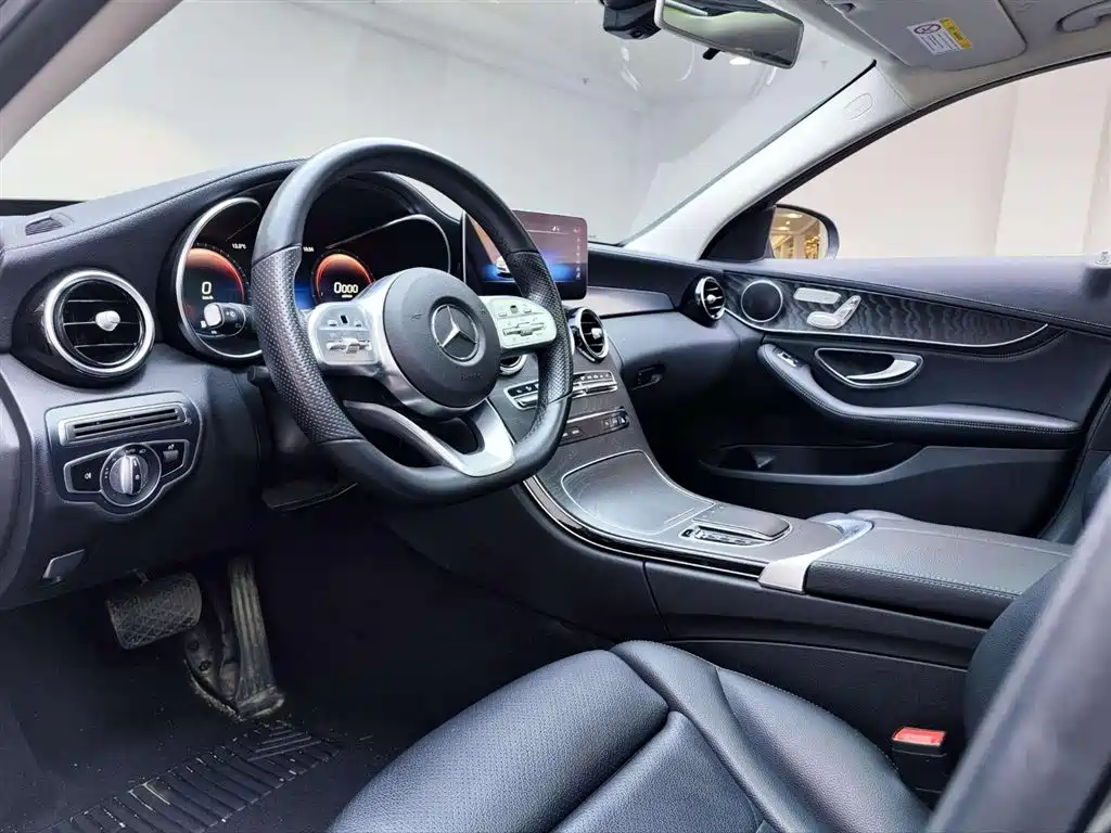 Mercedes-Benz C-Class 2020 — фото 13