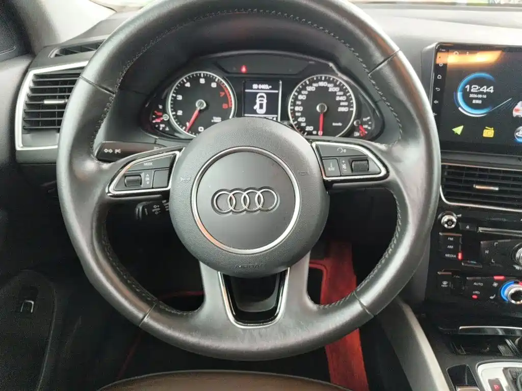 Audi Q5 2018 — фото 11