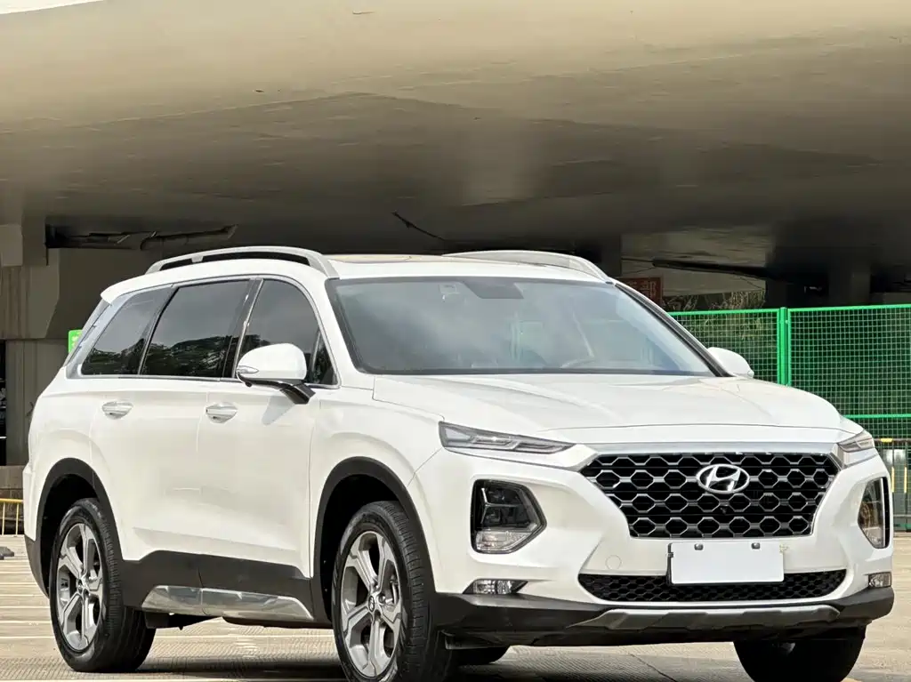 Hyundai Santa Fe 2020 — фото 3
