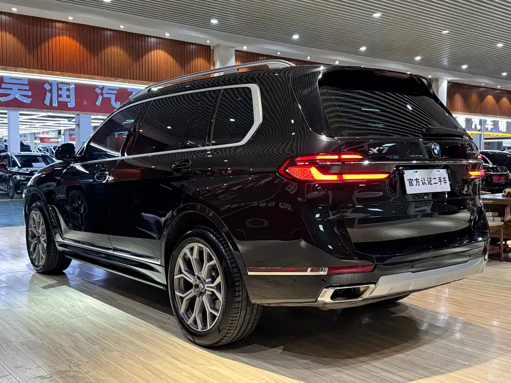 BMW X7 2023 — фото 12