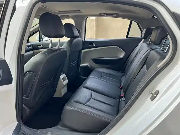 Dongfeng Fengshen L60 2015