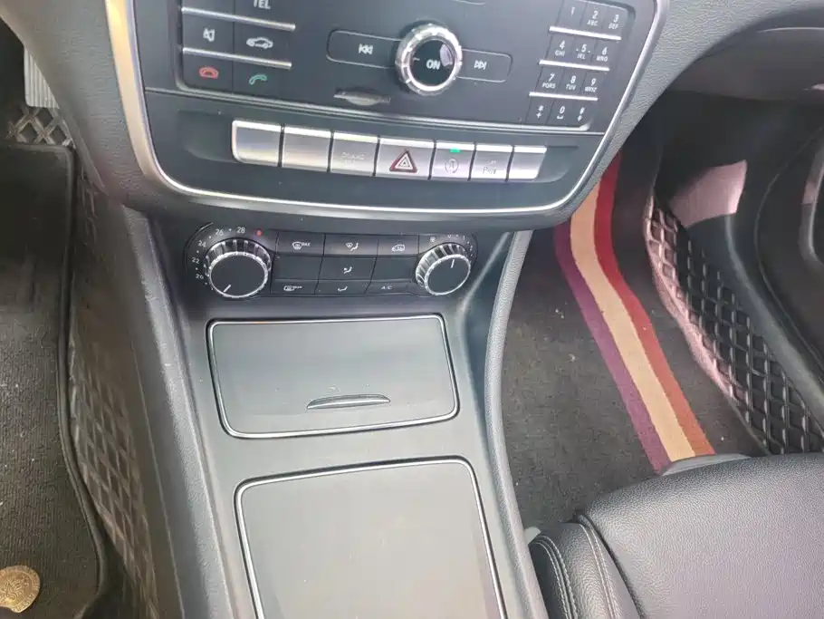 Mercedes-Benz CLA 2018 — фото 16