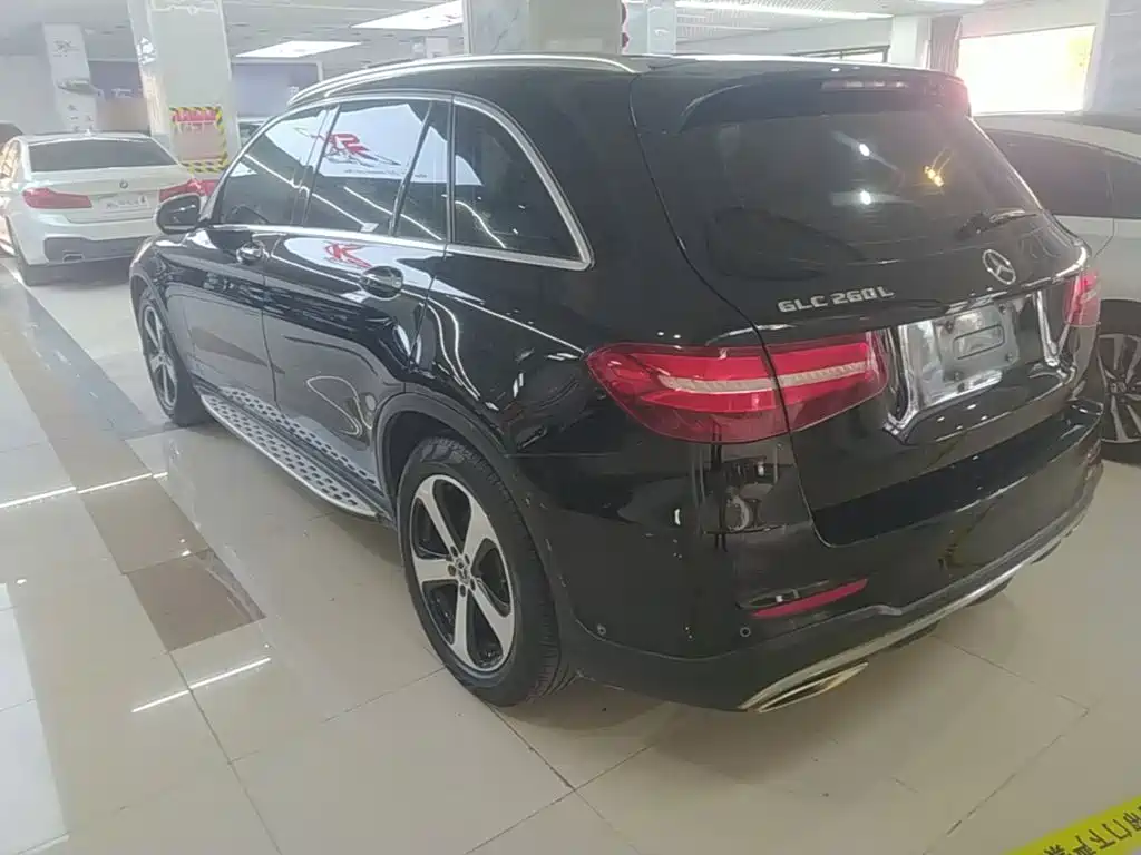 Mercedes-Benz GLC 2018 — фото 23