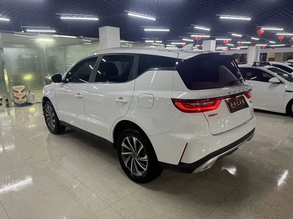 Geely Vision X6 2022