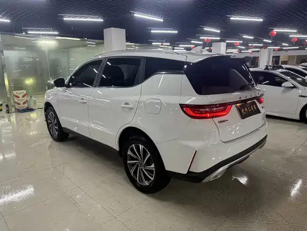 Geely Vision X6 2022