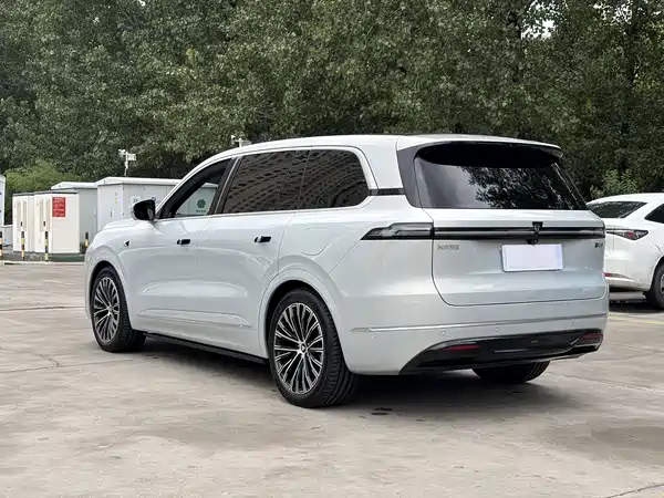 Deepal S09 2025