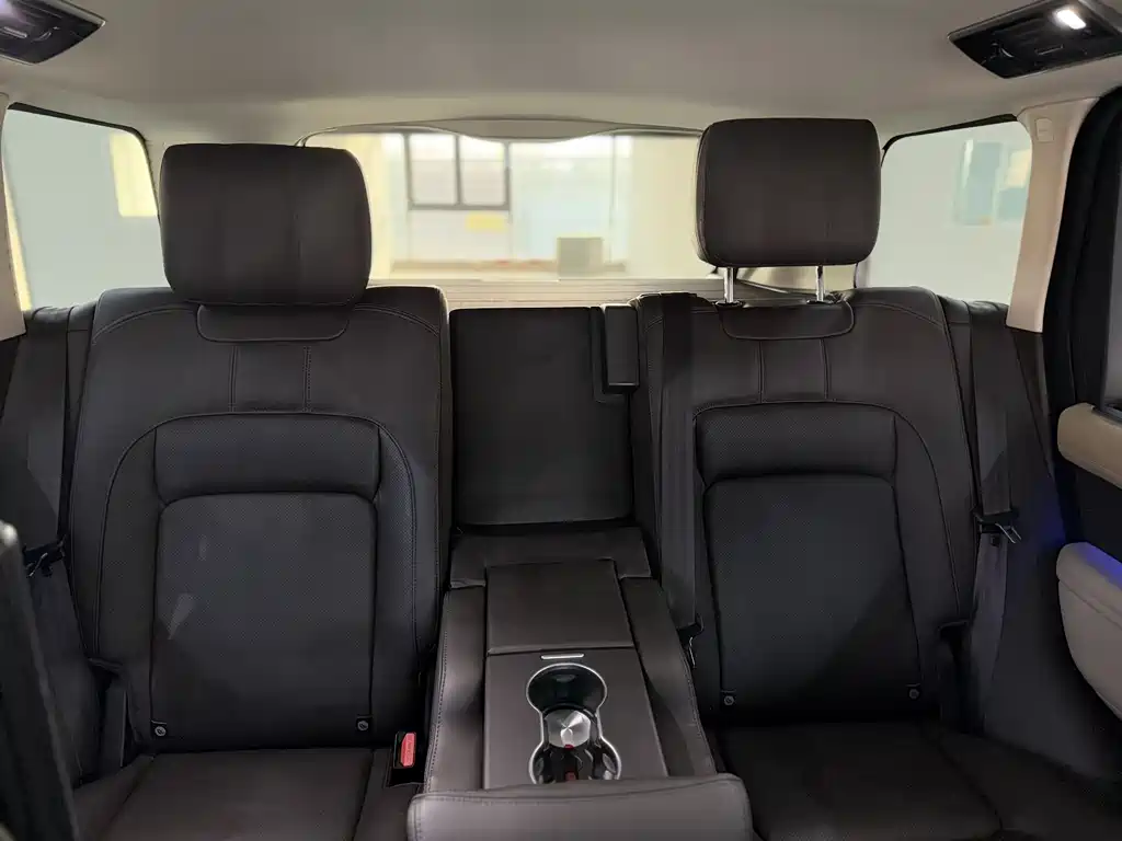 Land Rover Range Rover 2022 — фото 15