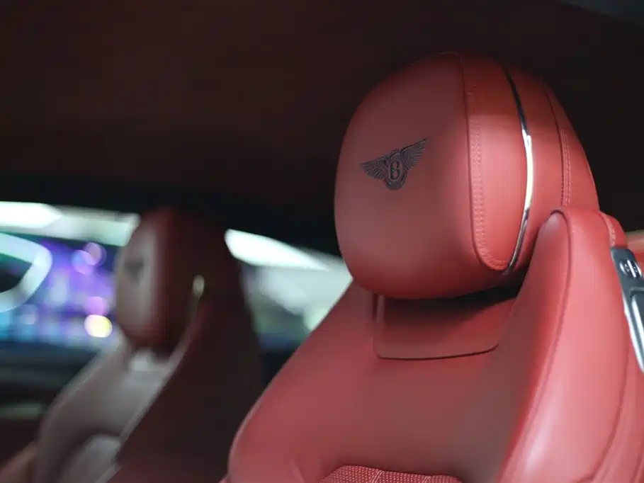 Bentley Continental 2019 — фото 11