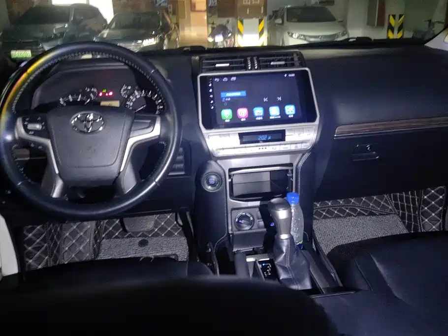 Toyota Prado 2018 — фото 12