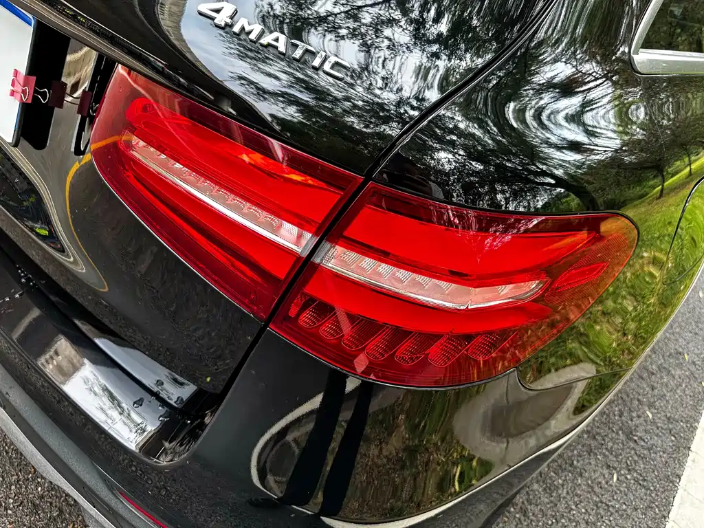 Mercedes-Benz GLC 2018 — фото 10