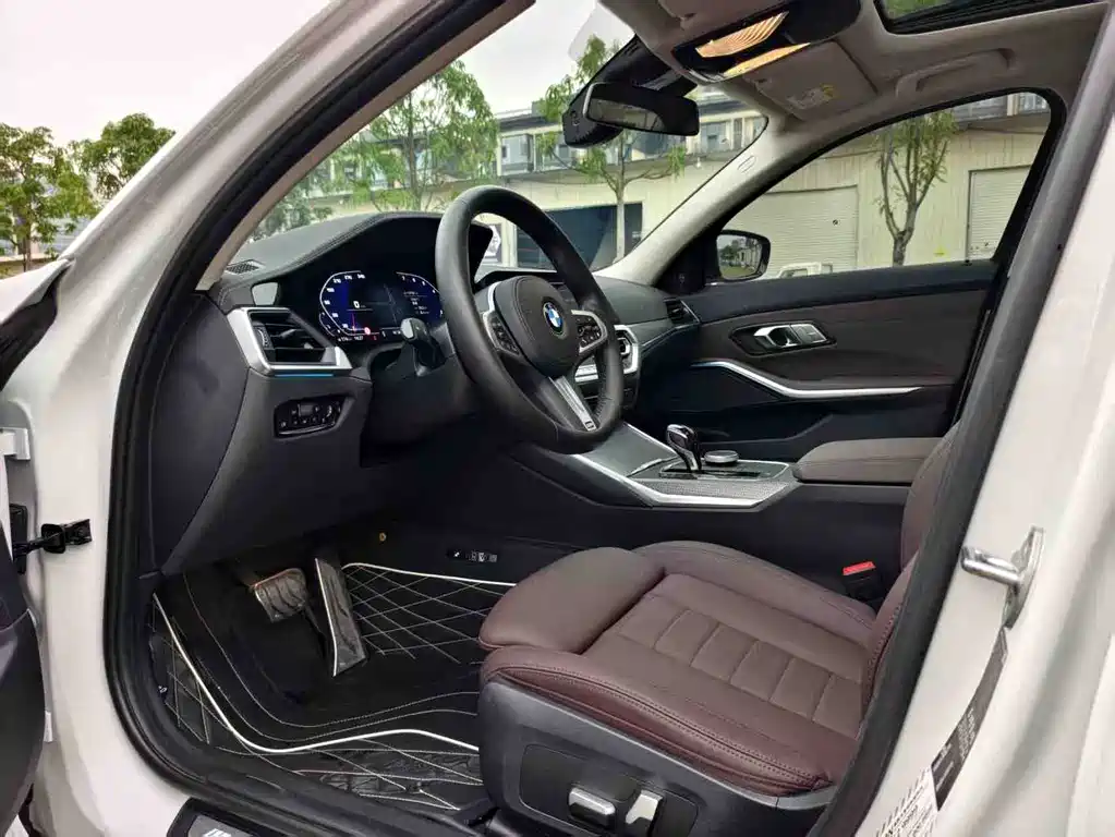 BMW 3 Series 2020