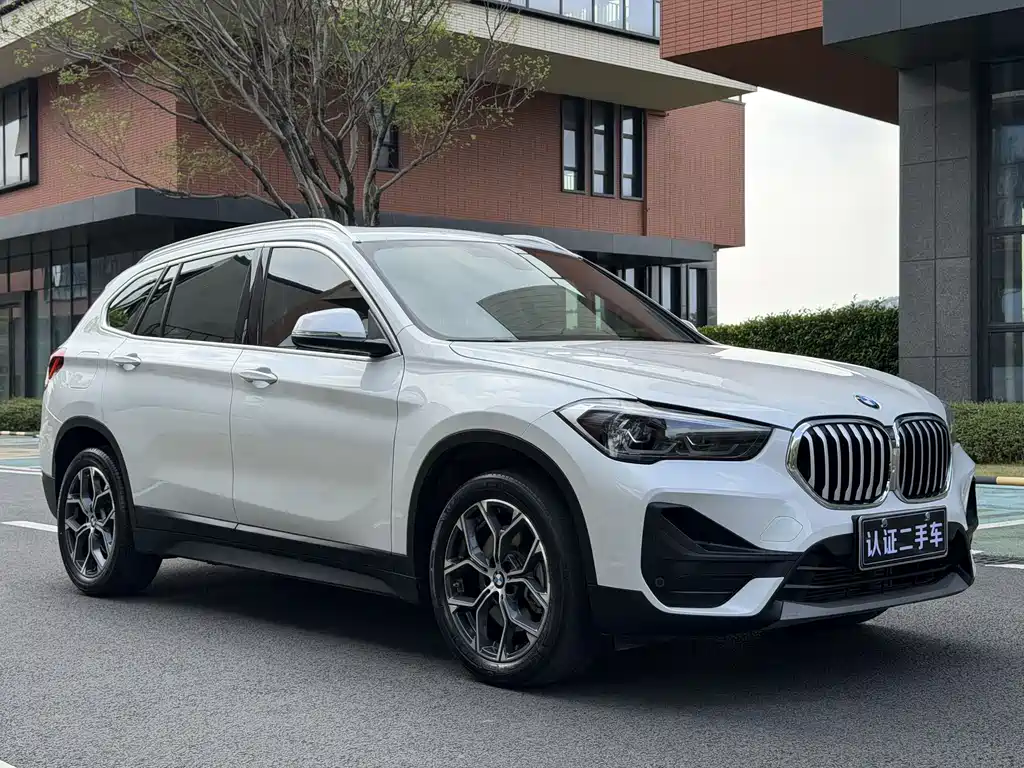 BMW X1 2022 — фото 4