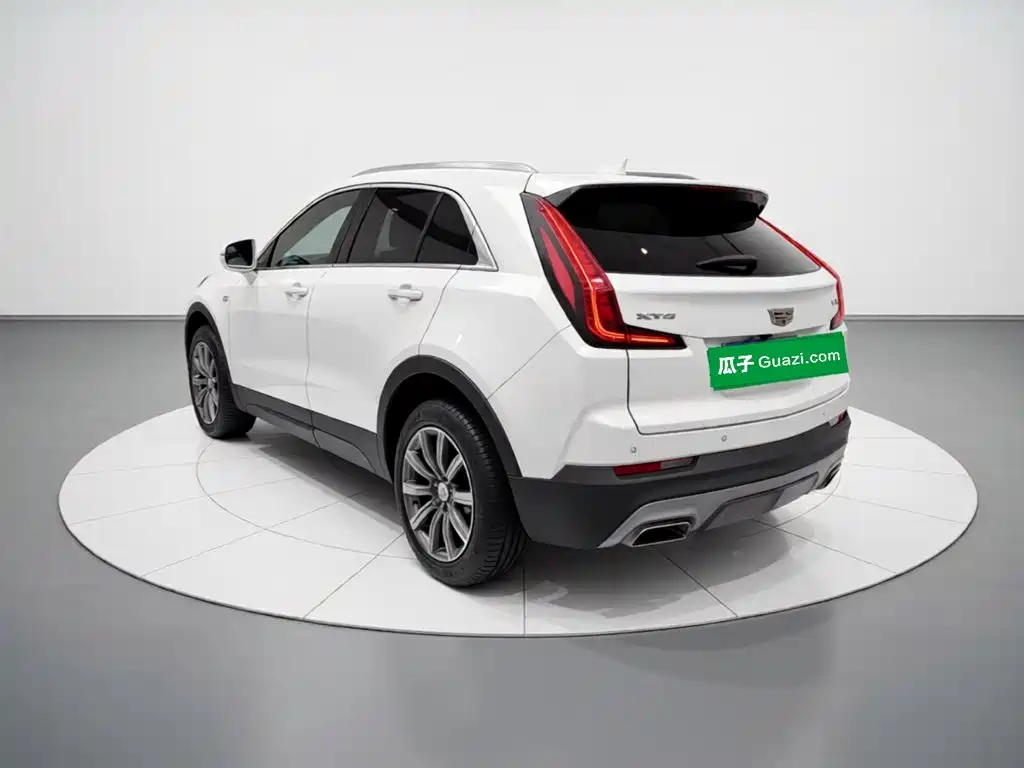 Cadillac XT4 2020 — фото 4