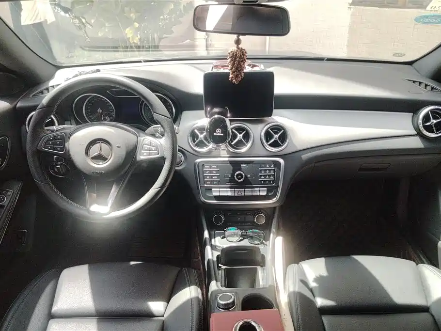 Mercedes-Benz CLA 2018 — фото 12