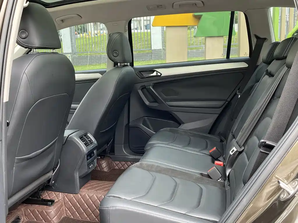 Volkswagen Tiguan L 2018 — фото 10