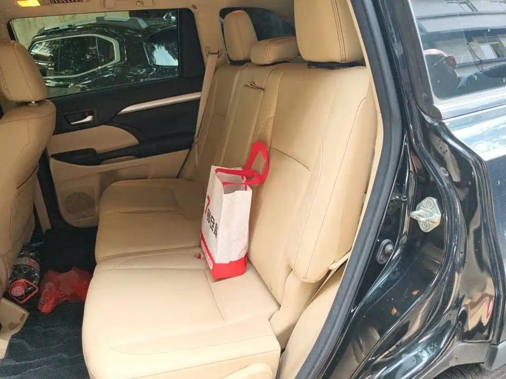Toyota Highlander 2019 — фото 13