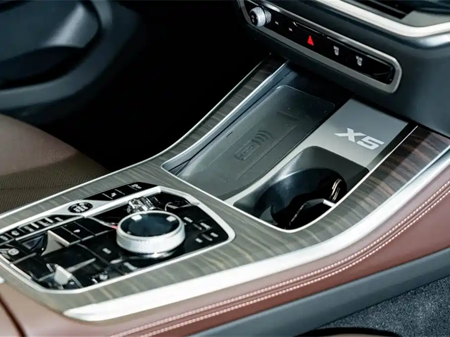 BMW X5 2025 — фото 19