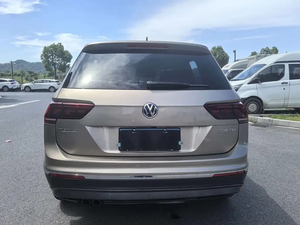Volkswagen Tiguan 2017 — фото 8