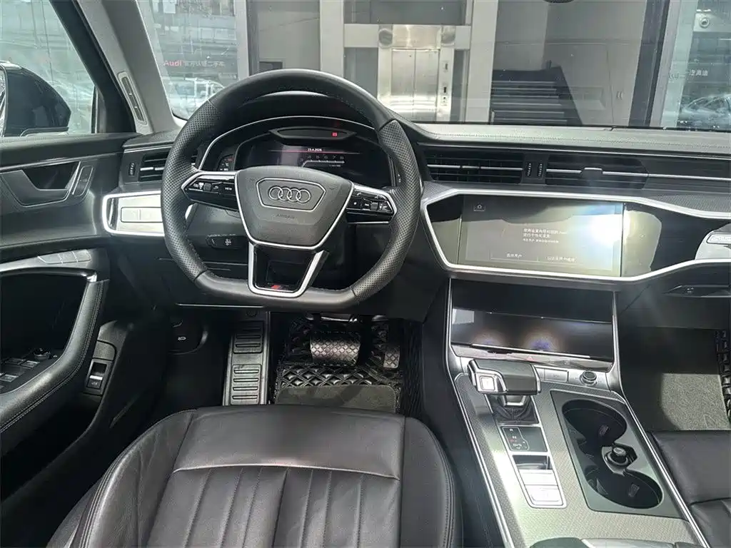 Audi A6 2021 — фото 11
