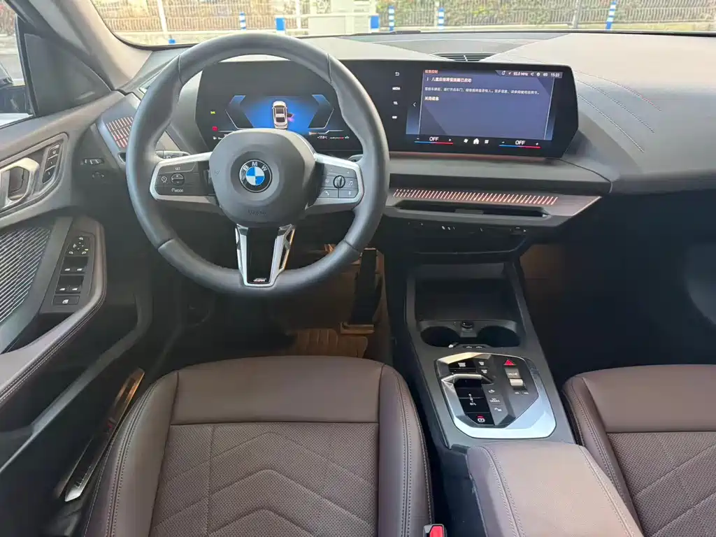 BMW 2 Series 2025 — фото 11