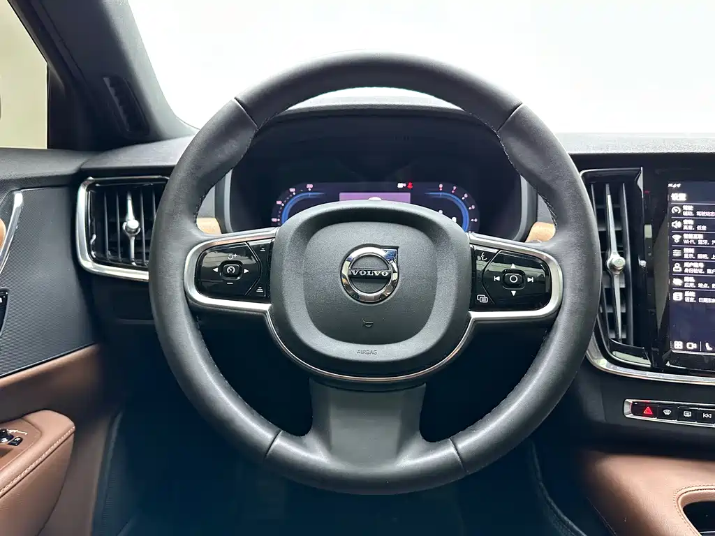 Volvo S90 2024 — фото 18