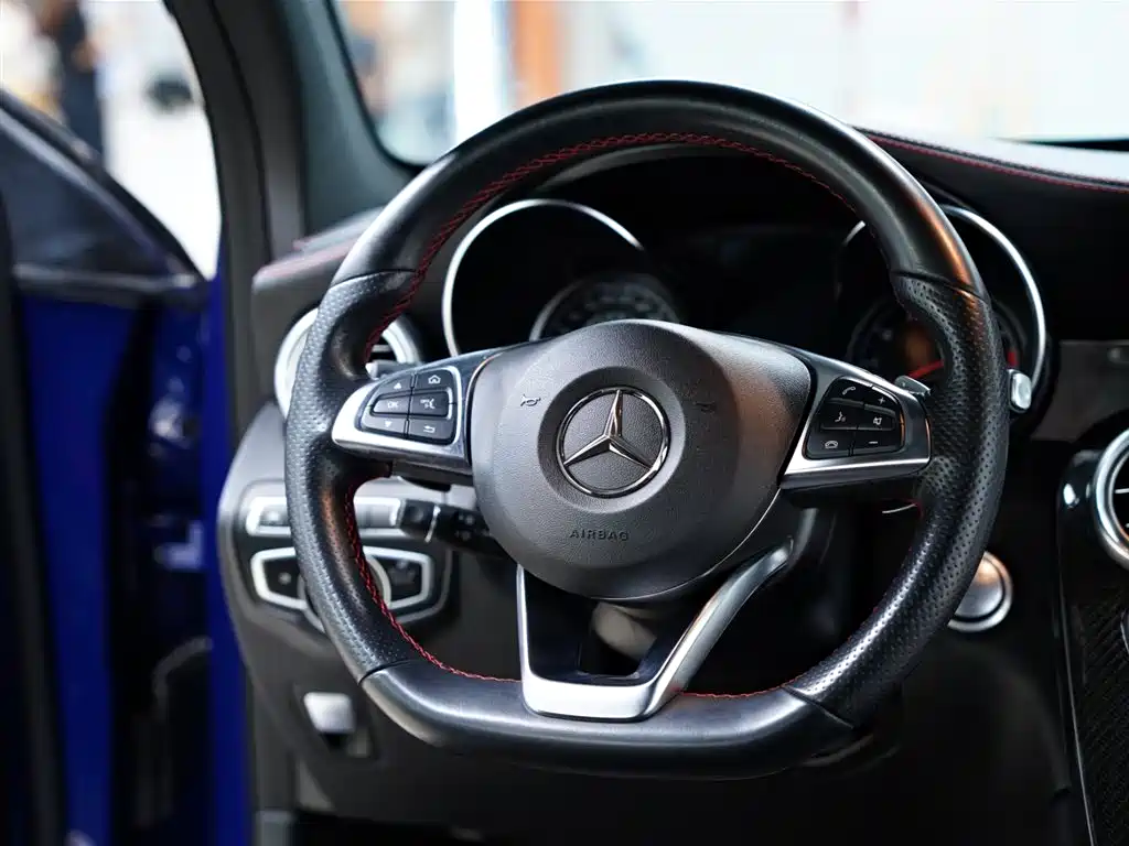 Mercedes-Benz GLC AMG 2019 — фото 44