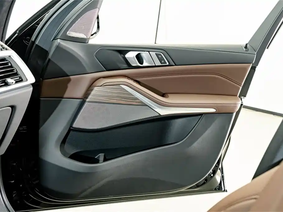 BMW X5 2025 — фото 16