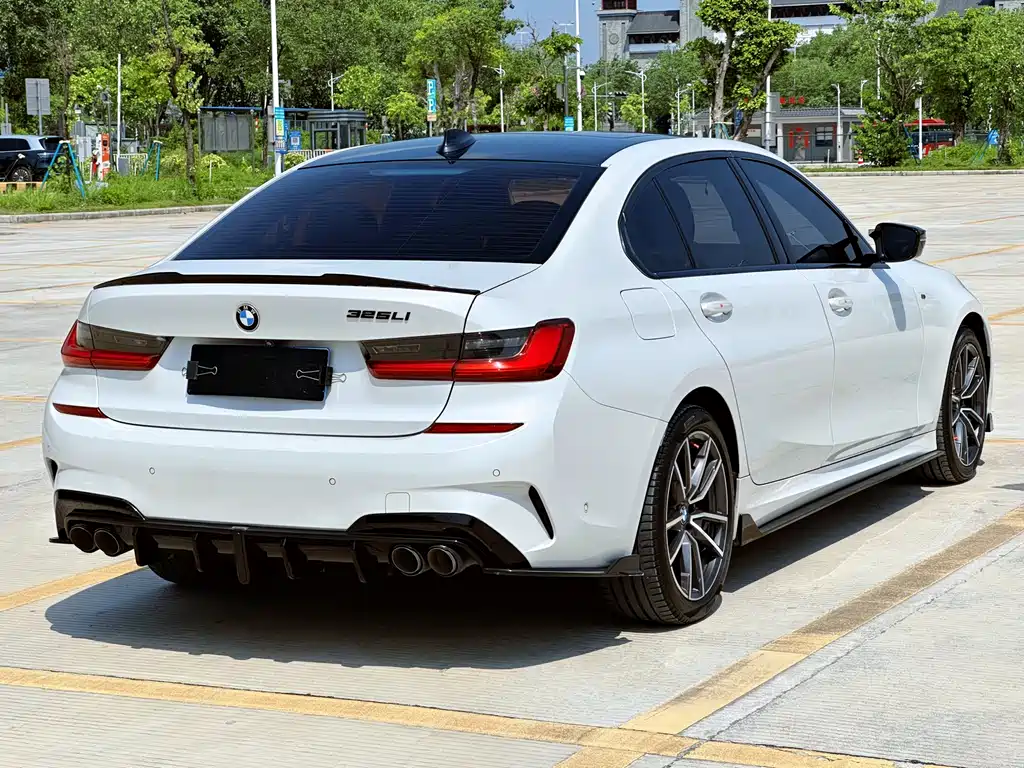 BMW 3 Series 2020 — фото 19