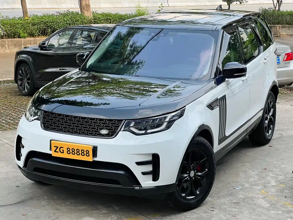 Land Rover Discovery 2018 — фото 1