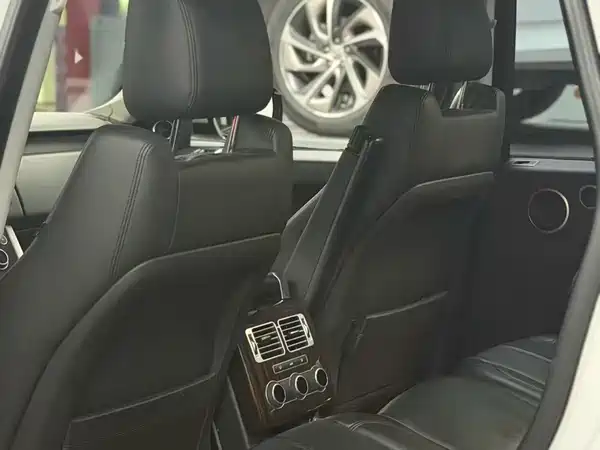 Land Rover Range Rover 2018