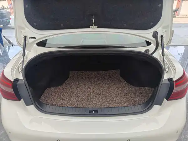 Infiniti Q50L 2018
