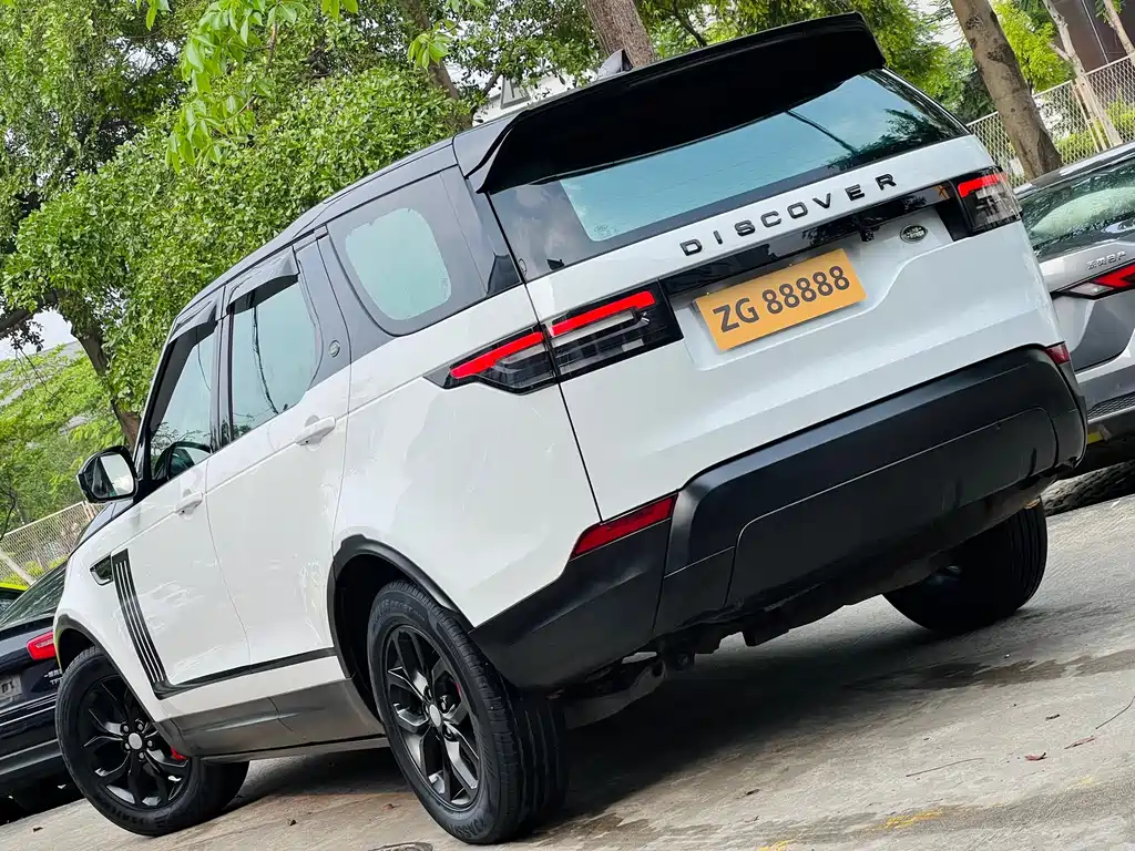Land Rover Discovery 2018 — фото 6