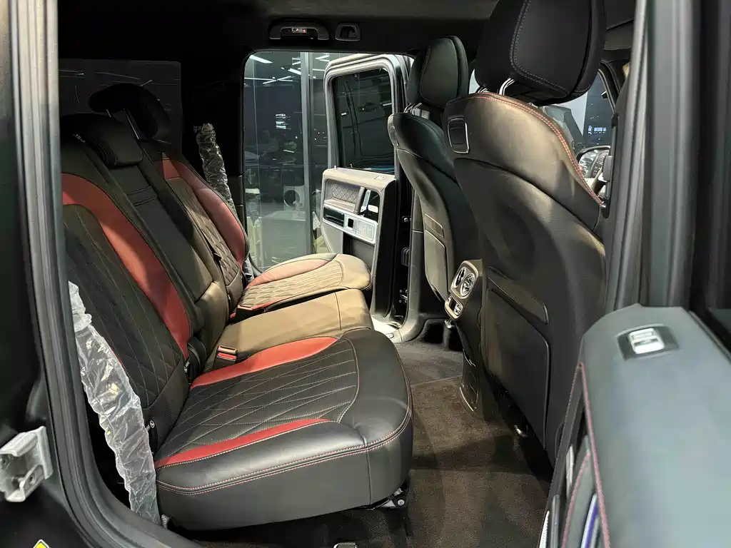 Mercedes-Benz G-Class 2023 — фото 13