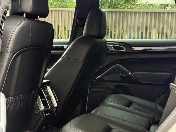 Porsche Cayenne 2015