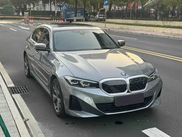 BMW i3 2022