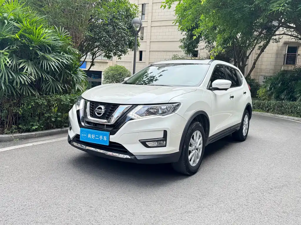 Nissan X-Trail 2018 — фото 1
