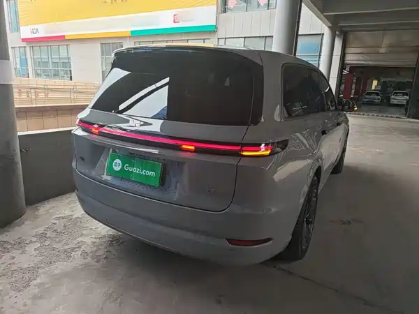 Li Auto L9 2025