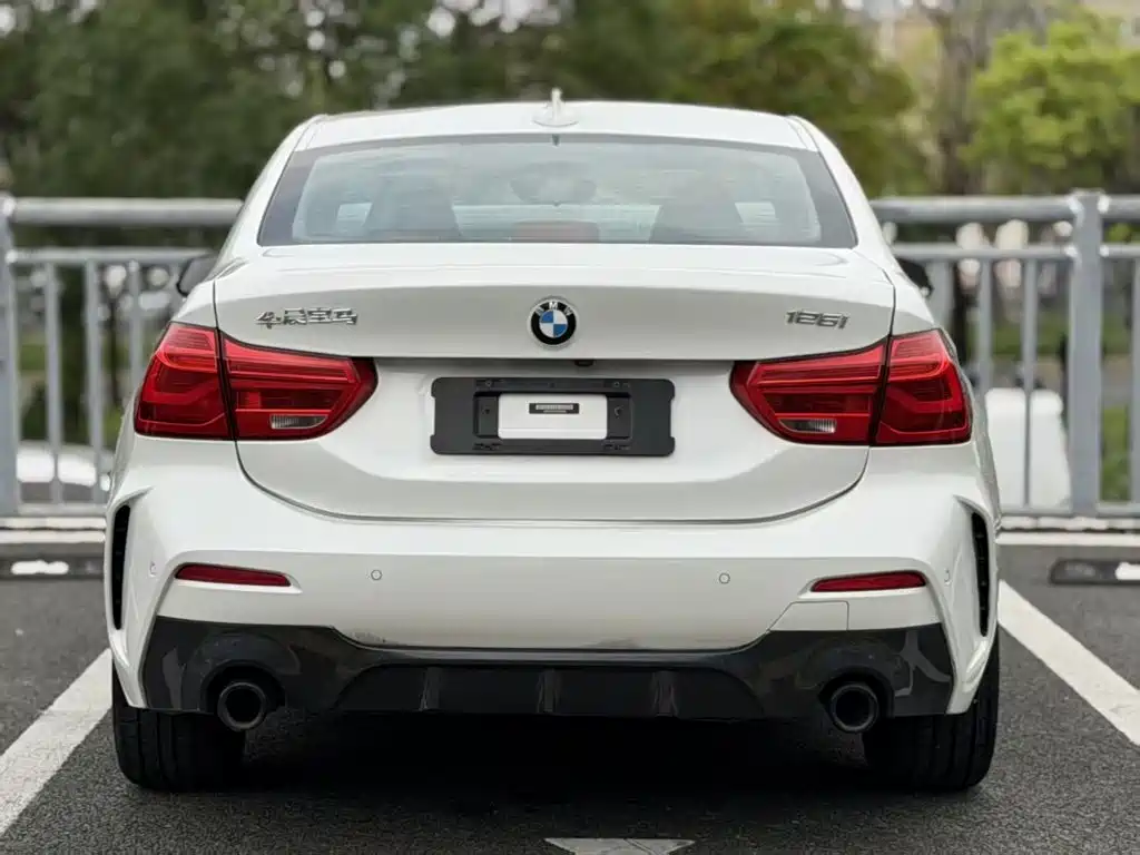 BMW 1 Series 2021