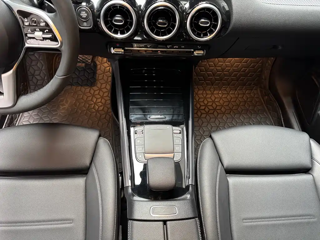 Mercedes-Benz GLA 2022 — фото 10