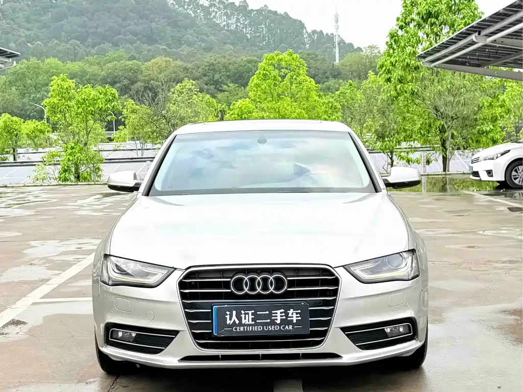 Audi A4L 2015