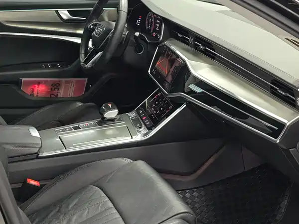 Audi A6L 2020