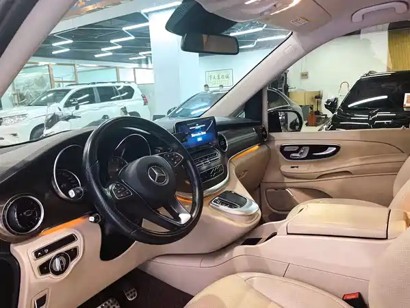 Mercedes-Benz V-Class 2020