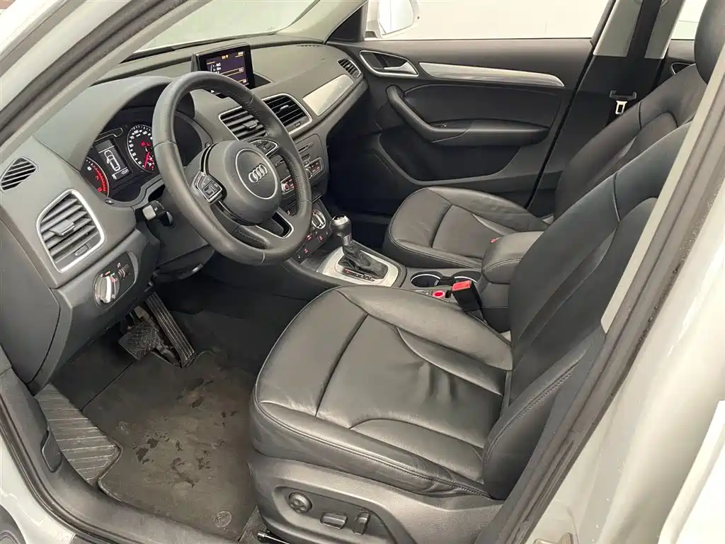 Audi Q3 2015