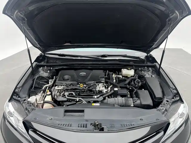 Toyota Camry 2020 — фото 9