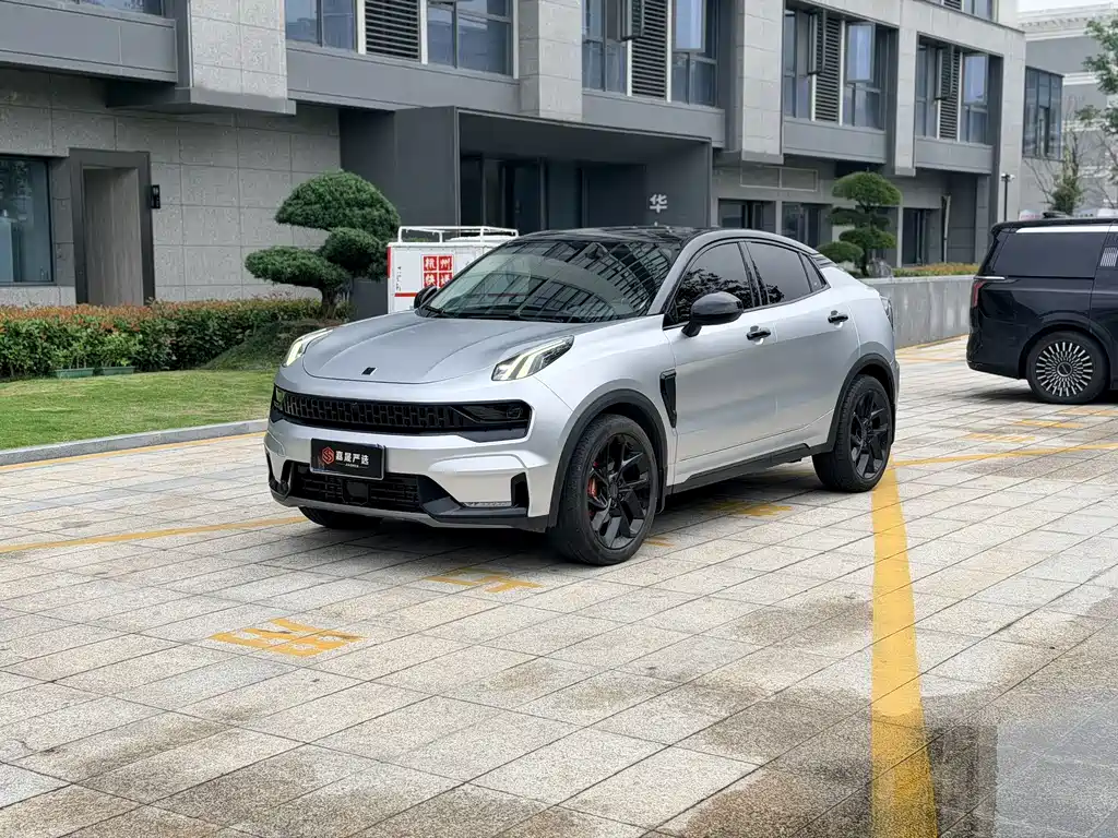 Lynk & Co 05 2022