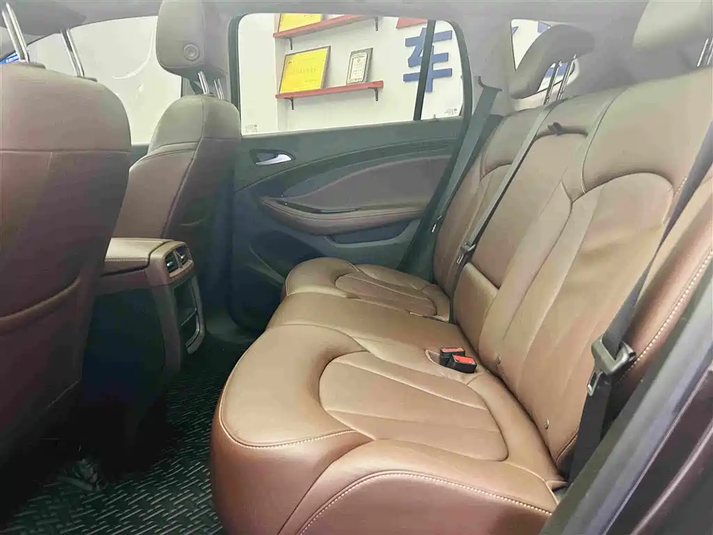 Buick Envision Plus 2021 — фото 22
